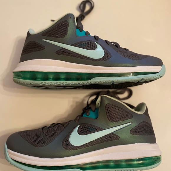 Nike Lebron 9 Low Easter - Gray - Low-top Sneaker